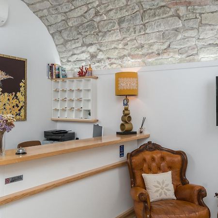 Bosa Queen House Екстериор снимка