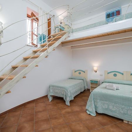 Bosa Queen House Екстериор снимка