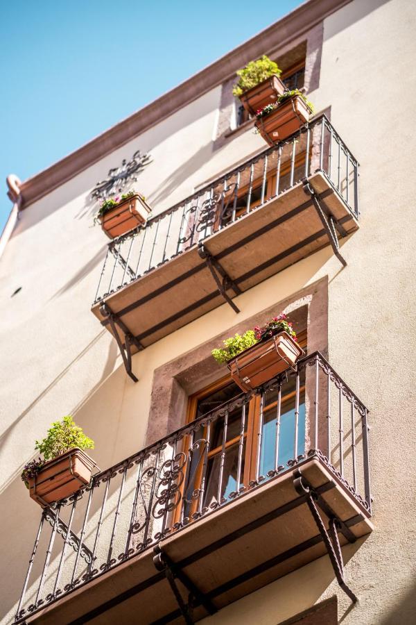 Bosa Queen House Екстериор снимка