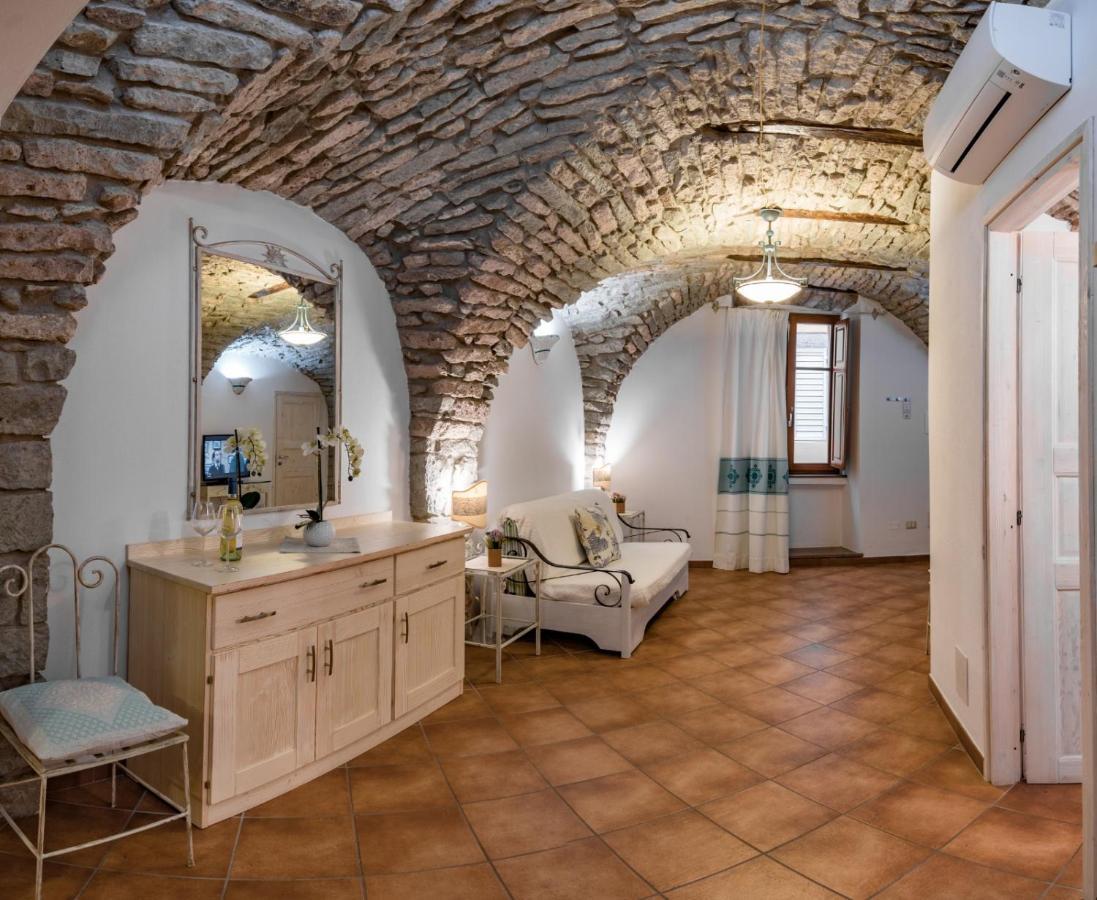 Bosa Queen House Екстериор снимка