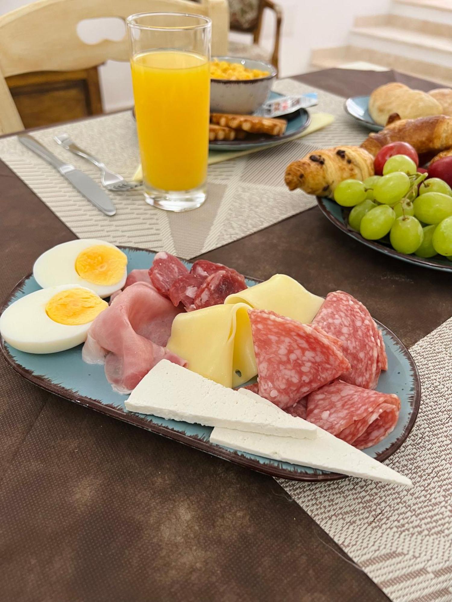 Bosa Queen House Екстериор снимка
