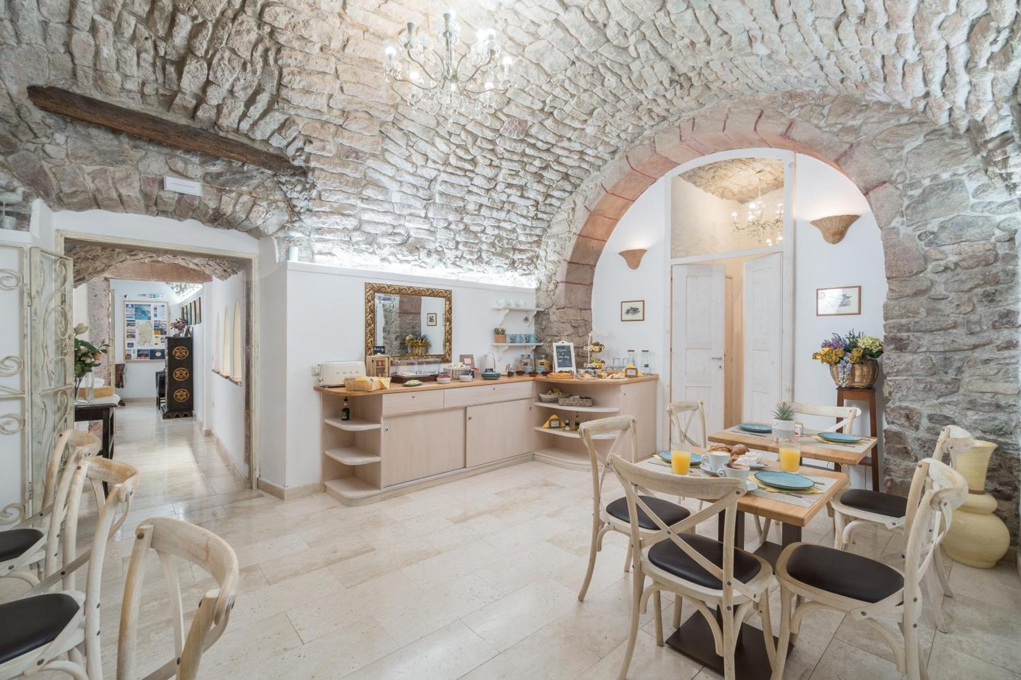 Bosa Queen House Екстериор снимка