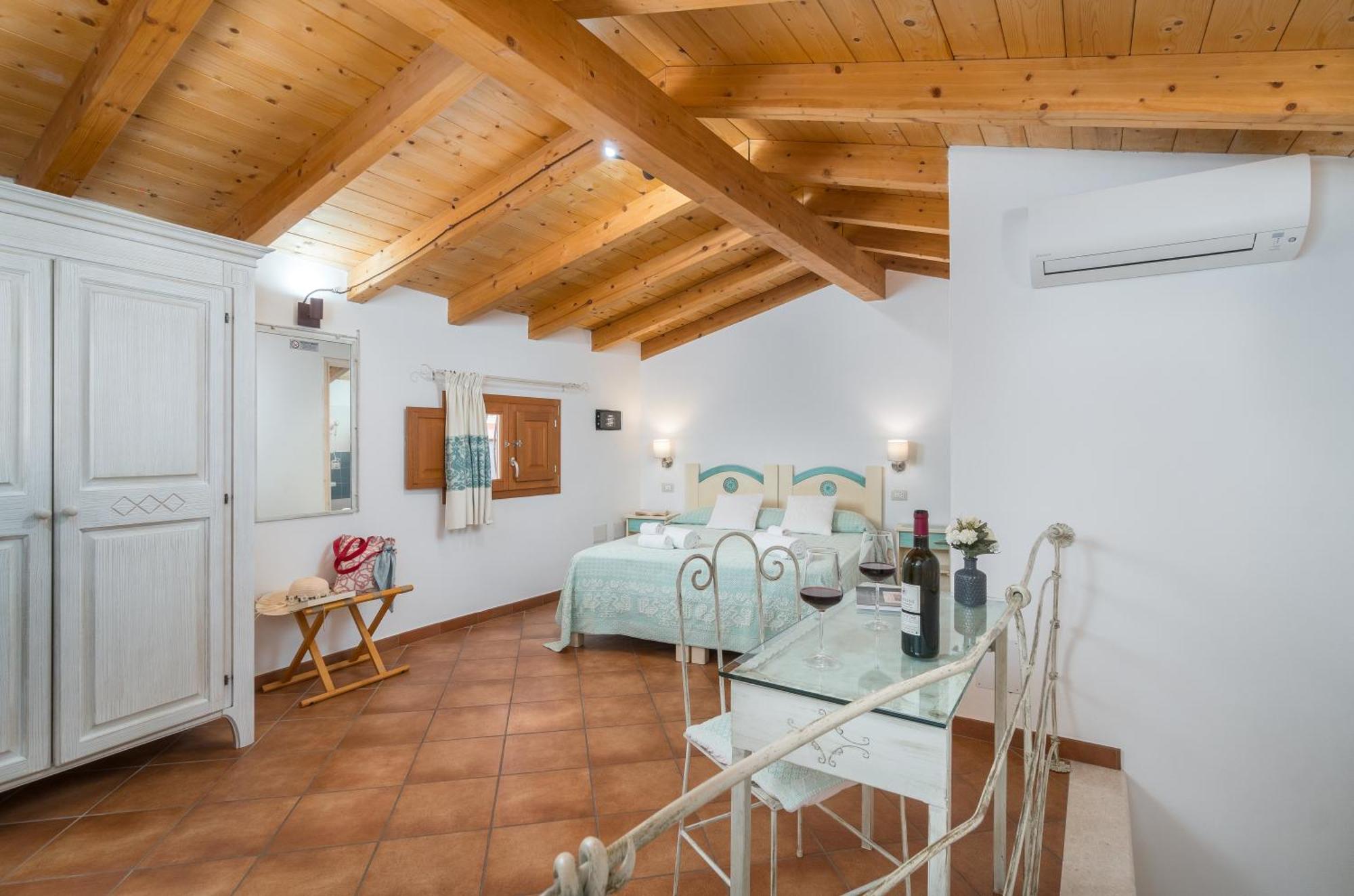 Bosa Queen House Екстериор снимка